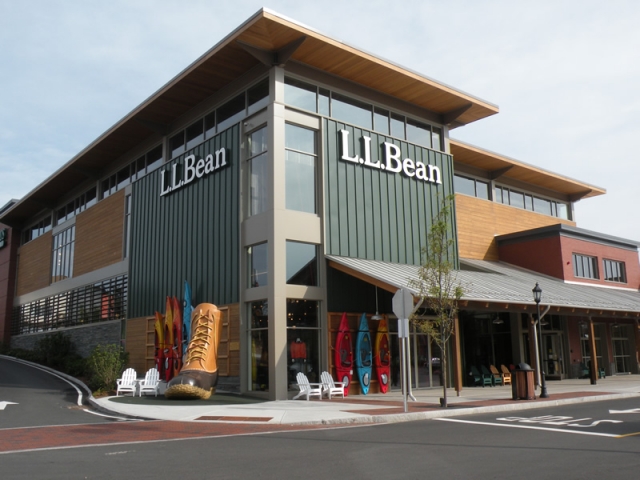 L.L. Bean at Legacy Place in Dedham, MA | Metals Fabrication and ...